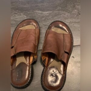 Born Men’s Brown Leather Sandals